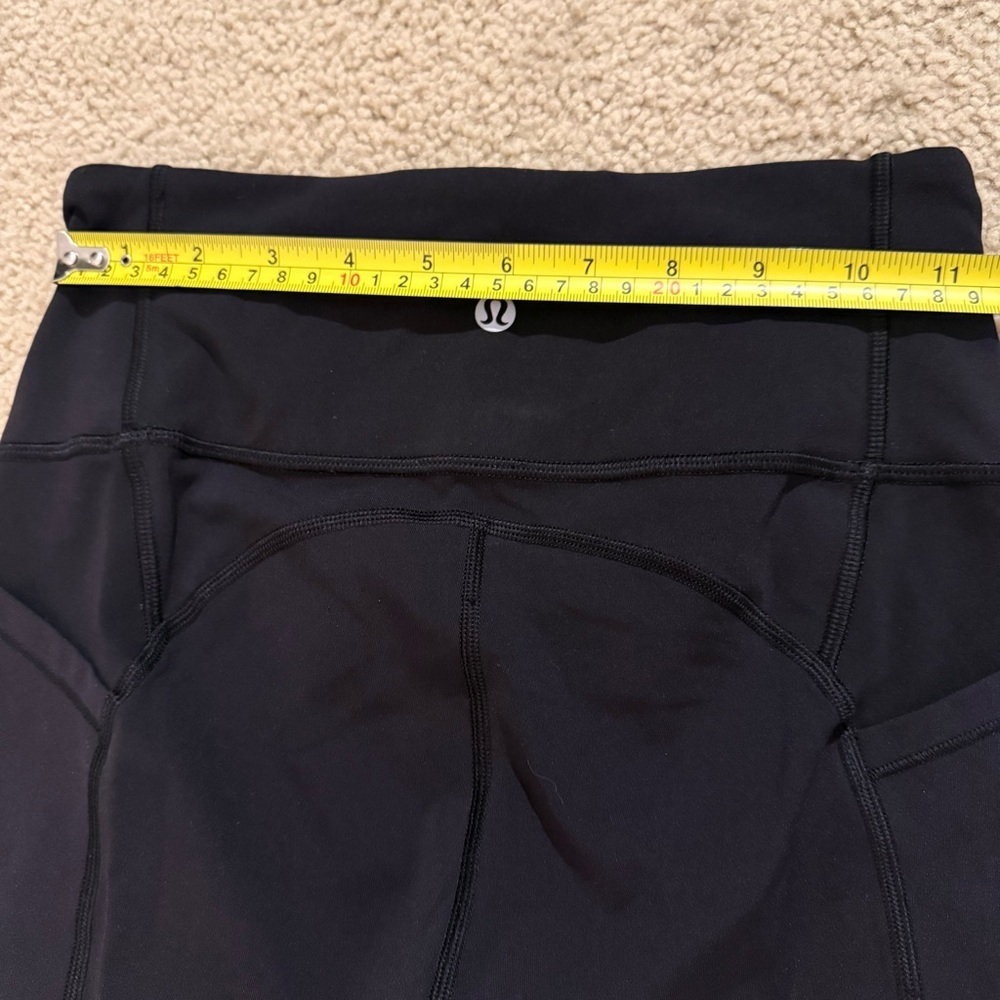 Lululemon Black High-Rise Pocket Leggings Size 4 - Picture 3 of 7